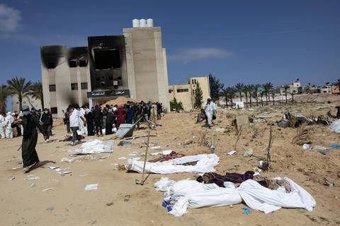 La ONU exige investigar las fosas comunes con más de 200 cuerpos halladas en la Franja de Gaza