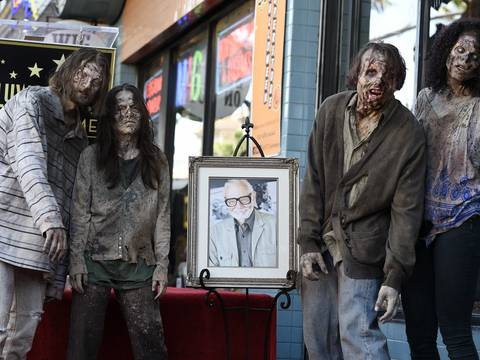Hollywood entrega estrella a George A. Romero, ‘caballero de los muertos vivientes’