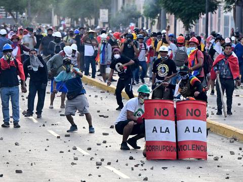 Dina Boluarte pide una tregua en el sexto día de protestas en Lima