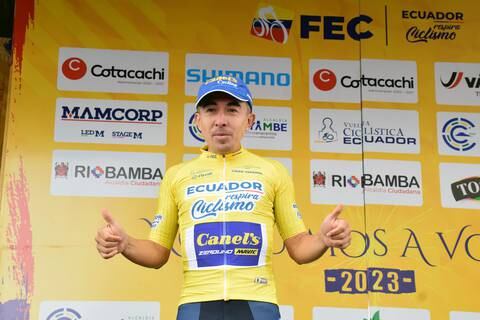 ‘Vamos a dar guerra’, advierte Pablo Alarcón, líder de la Vuelta Ciclística al Ecuador