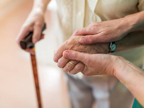 Pensión alimenticia para adultos mayores: ¿cuánto es y cómo solicitarla?