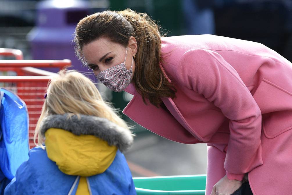 The Catalan Princess of England sees the rose to capture the image of Megan |  Gente |  Maintenance