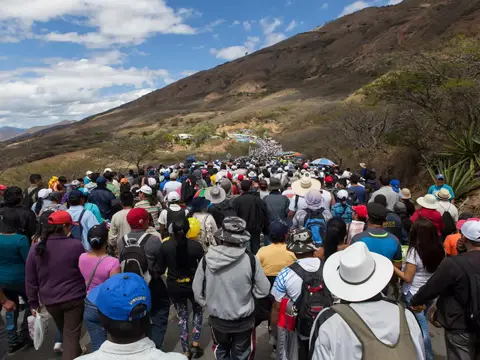 La Virgen de El Cisne llegó a Loja: miles de devotos piden por la paz y seguridad del Ecuador 