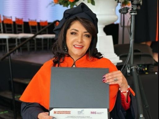 “No hay edad límite para alcanzar tus objetivos”, asegura Paulina Tamayo ‘la Grande del Ecuador’ al graduarse como Licenciada en Artes Musicales y Sonoras