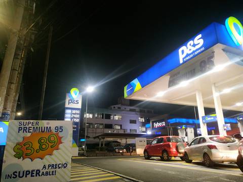Gasolina súper prémium 95 bajará 15 centavos desde este 12 de julio, el precio sugerido por Petroecuador es $ 3,77