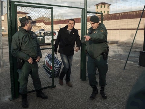 Sale en libertad líder proindependentista vasco tras seis años de cárcel