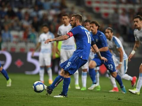Italia derrota a Uruguay por 3-0 en partido amistoso