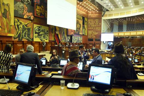 Acuerdos comerciales con China y Costa Rica deben ser prioridad en la Asamblea, según exministros de Producción