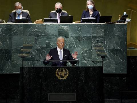 La guerra impulsada por Vladimir Putin busca acabar con el derecho a Ucrania de existir, dijo Joe Biden hoy ante la ONU