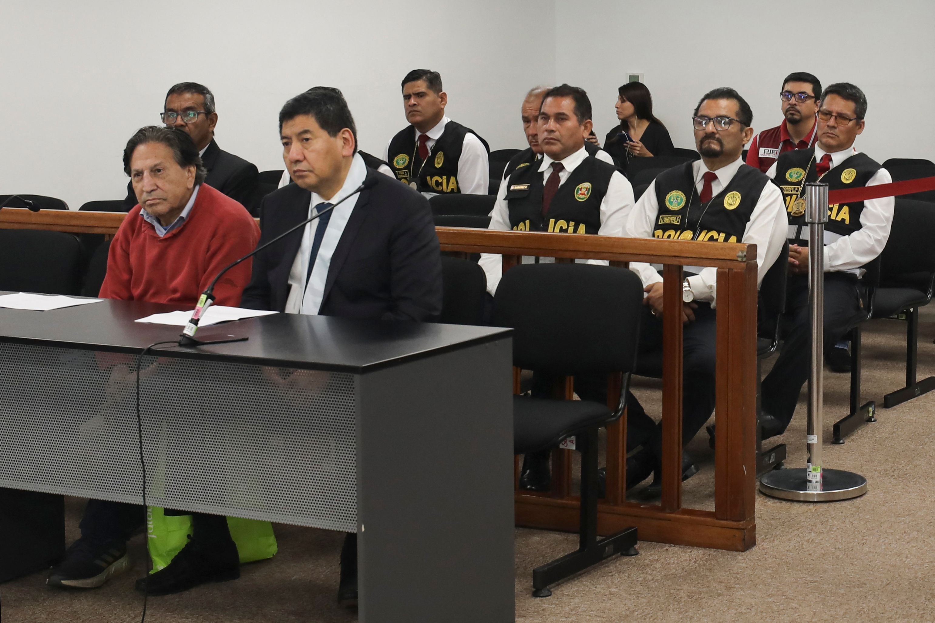 Negaron arresto domiciliario para expresidente peruano Alejandro Toledo quien ya está recluido en una prisión de Lima tras meteórica extradición
