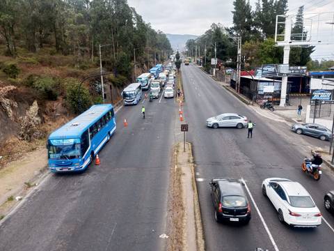 ‘¿Disminuyó su tiempo de viaje?’: encuesta evalúa efectividad de carril exclusivo de bus en Quito