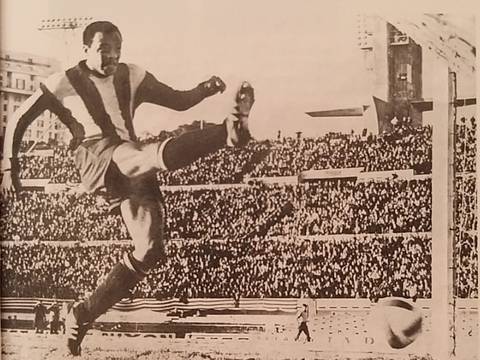 Hace 60 años Alberto Spencer hizo que el primer partido de la Copa Libertadores fuera más especial