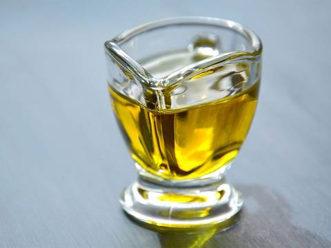 Tomar una cucharada de este aceite todos los días mejora la memoria, reduce la presión arterial y la inflamación relacionada con demencia y cáncer