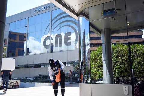El CNE tiene la facultad de cobrar multas por débito bancario y hasta incautar bienes a quienes infringen las normas electorales de Ecuador