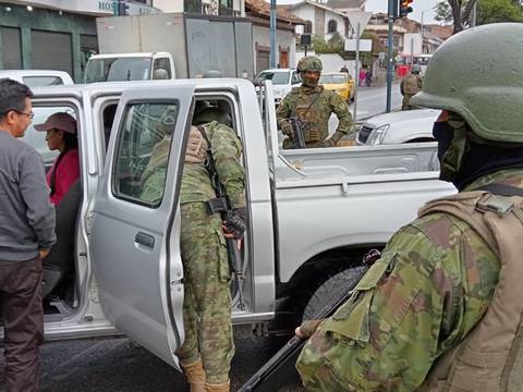 Mujer, cabecilla de organización delictiva, escapó del arresto domiciliario que cumplía en Cuenca