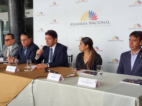 El Gobierno no es parte de ninguna trama de corrupción, afirma el ministro  Francisco Jiménez