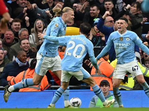 Doblete de Phil Foden y un gol de Erling Haaland dan el triunfo al City en el derbi de Manchester por Premier League