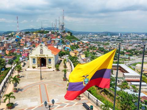 Ecuador consta en el puesto 31 de los mejores países para trabajar a distancia y vacacionar, según Kayak