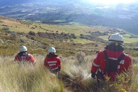 Después de 16 horas de búsqueda, tres ciudadanos extraviados fueron encontrados en el cerro El Corazón