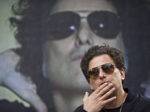 Calamaro da su apoyo a manifestaciones en Brasil