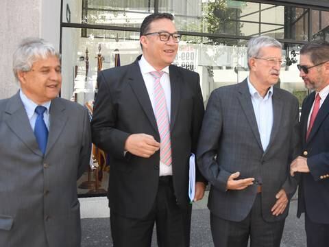 Grupo Defiende tu Voto lleva su denuncia al Tribunal Contencioso Electoral