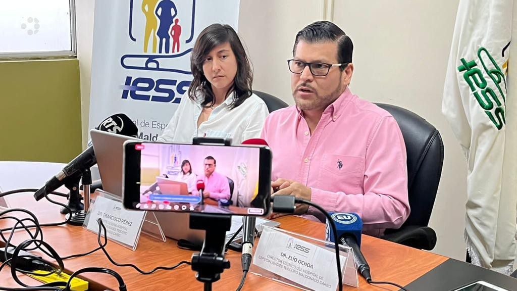 A mes seguido, dos directivos del hospital Teodoro Maldonado Carbo, del IESS, sufrieron ataques violentos  