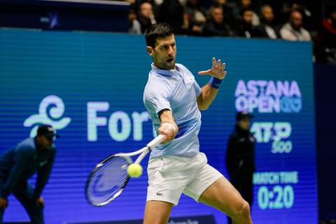 Novak Djokovic gana el Astana Open y llega a 90 en su carrera