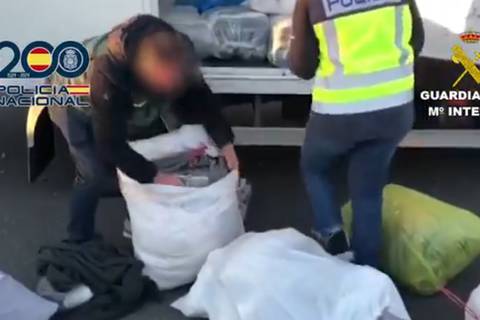 Banda enviaba cocaína camuflada en ropa sucia en vuelos de Guayaquil a Madrid