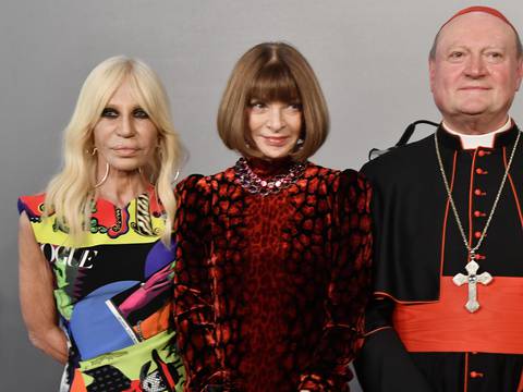 La Iglesia católica, Versace y Vogue presentan exposición en el Museo de Arte en Nueva York