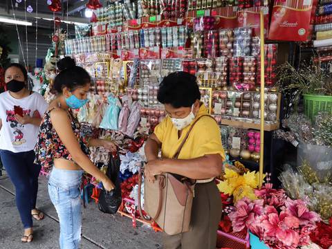 Guayaquil: Artículos navideños tienen poca demanda, según comerciantes