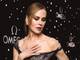 Nicole Kidman da lecciones de cómo llevar un espectacular vestido de abrigo negro de alta costura: la actriz fue la más elegante del desfile de Balenciaga en Beverly Hills