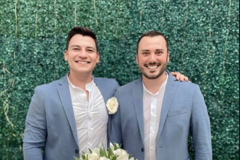 ‘Influencer’ Jorge Campozano anunció su matrimonio con un ejecutivo guayaquileño: ‘Me casé con el amor de mi vida’