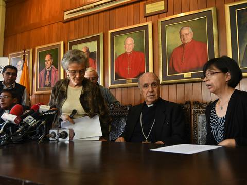 Conferencia Episcopal Ecuatoriana pide derogar medida sobre pasado judicial a venezolanos