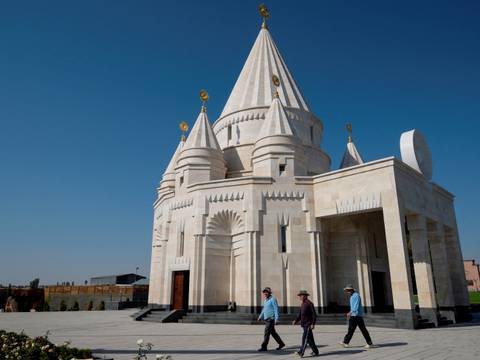 Los yazidíes erigen su más grande templo en Armenia