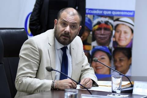 ¿Quién es el funcionario que pidió la renuncia de Pabel Muñoz como alcalde de Quito?