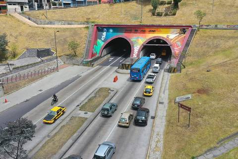 Emiten recomendaciones para circular por túneles en Quito