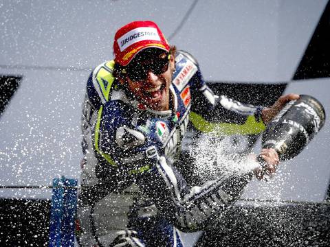 Valentino Rossi se quedó con el Gran Premio de Motos en Holanda 