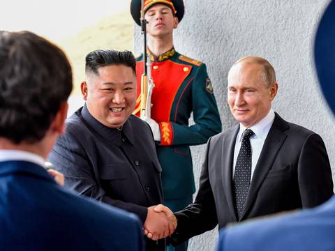 Kim Jong-un y Vladimir Putin celebrarán una cumbre, según medios estatales norcoreanos