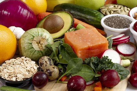 Los alimentos con vitaminas E y grasas saludables que mejoran la memoria y no deben faltar en la dieta 
