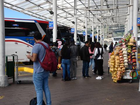 Más de 80.000 viajeros se espera que se desplacen desde las terminales de Quito por este feriado