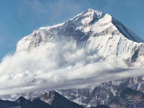  Nueve alpinistas mueren en Nepal tras ser alcanzados por una fuerte tormenta