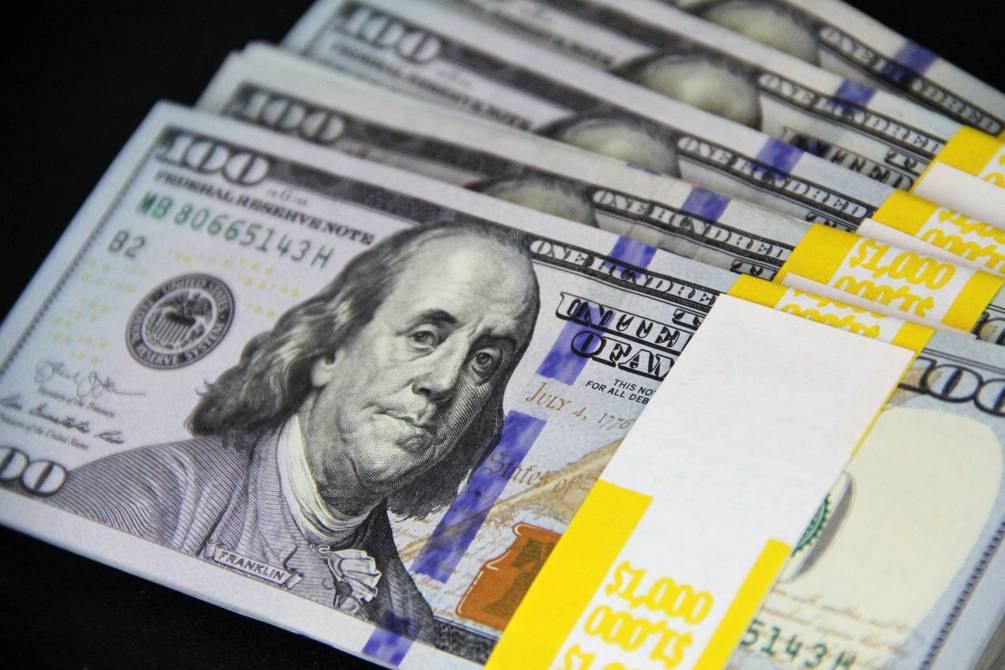 Time deposits are growing in Ecuador, while credit delivery is slowing