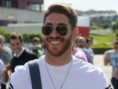 Marc Bartra sustituye al lesionado Sergio Ramos para juegos de España