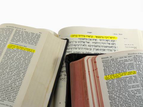 La Biblia es retirada de las escuelas primarias del estado de Utah por contenido ‘vulgar y violento’