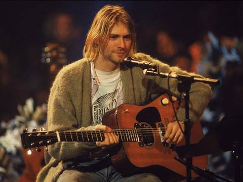 Una guitarra destrozada por Kurt Cobain es subastada en 600 mil dólares
