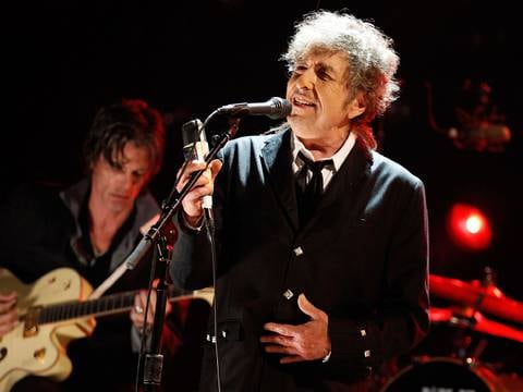 Bob Dylan podría dar discurso por Nobel el próximo año