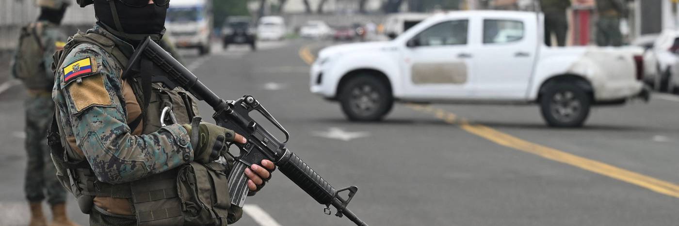 Ecuador militariza carreteras, puertos y aeropuertos