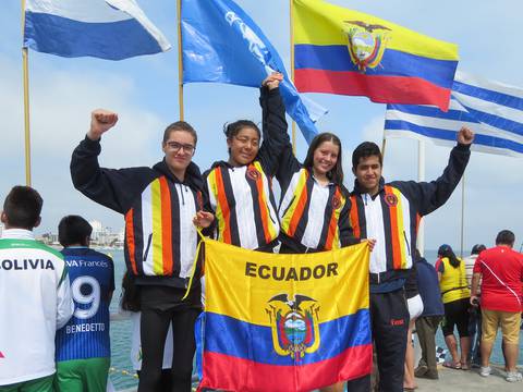 Ecuador cerró cita internacional de natación con doradas