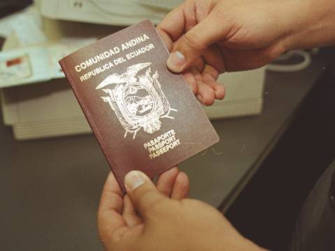 ¿Cómo es el trámite para sacar el pasaporte de Ecuador en Estados Unidos y España?