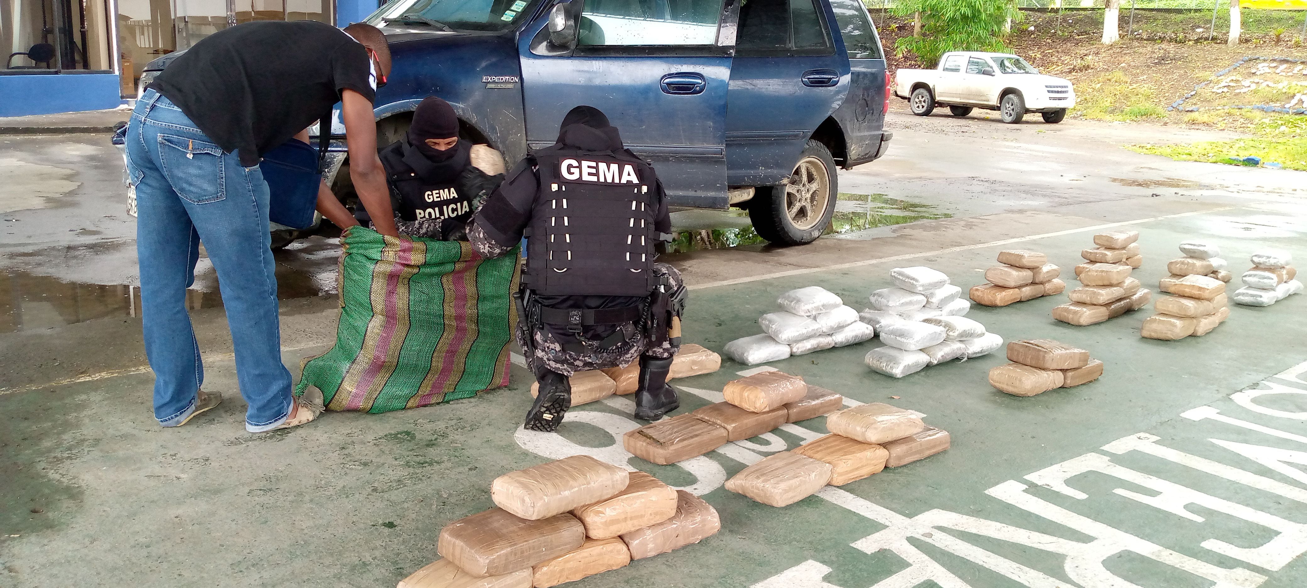 92 kilos de marihuana fueron decomisados en el ingreso a Esmeraldas; carro  con doble fondo transportaba el alcaloide | Seguridad | Noticias | El  Universo